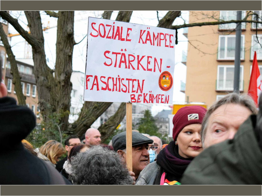 17.000 Teilnehmer/innen bei der Kundgebung "Demokratie stärken" am 23.01.2024 in Darmstadt 17.000 Teilnehmer/innen bei der Kundgebung "Demokratie stärken" am 23.01.2024 in Darmstadt