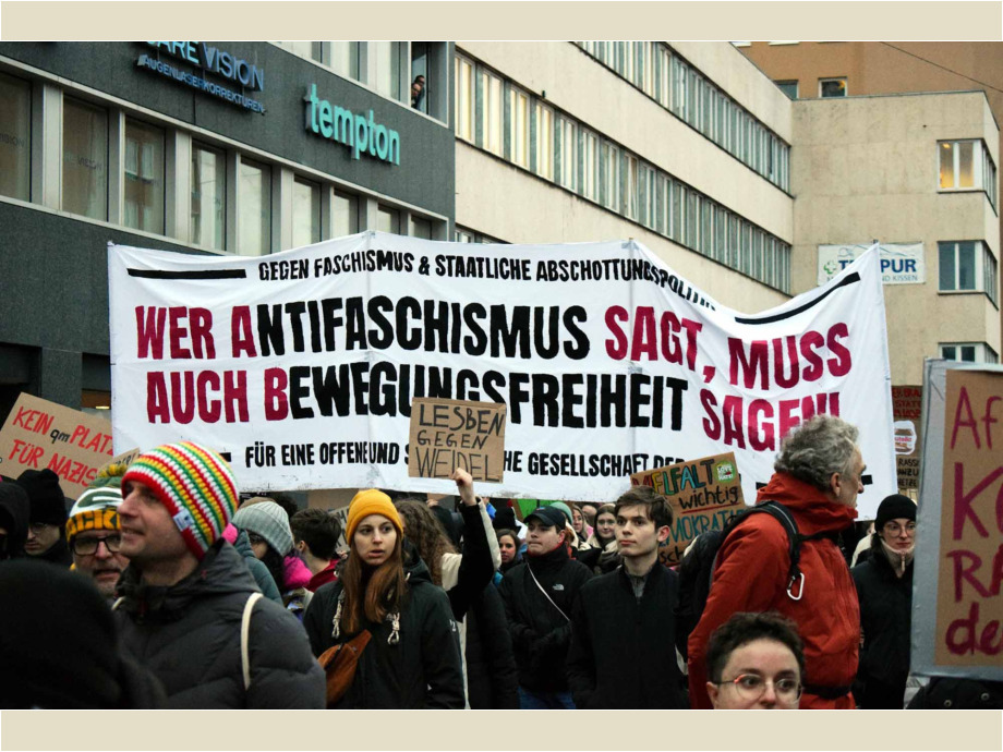 17.000 Teilnehmer/innen bei der Kundgebung "Demokratie stärken" am 23.01.2024 in Darmstadt 17.000 Teilnehmer/innen bei der Kundgebung "Demokratie stärken" am 23.01.2024 in Darmstadt