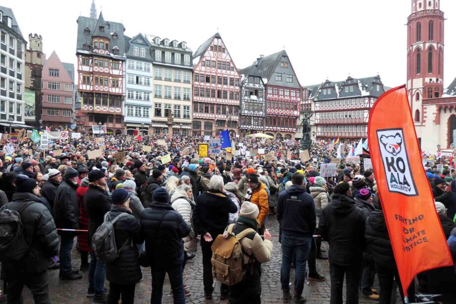 Kundgebung "Demokratie stärken" am 20.01.2024 in Frankfurt am Main Kundgebung "Demokratie stärken" am 20.01.2024 in Frankfurt am Main
