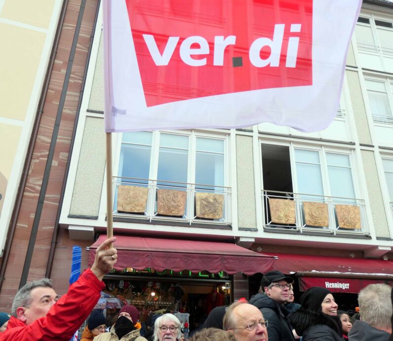 Kundgebung "Demokratie stärken" am 20.01.2024 in Frankfurt am Main Kundgebung "Demokratie stärken" am 20.01.2024 in Frankfurt am Main