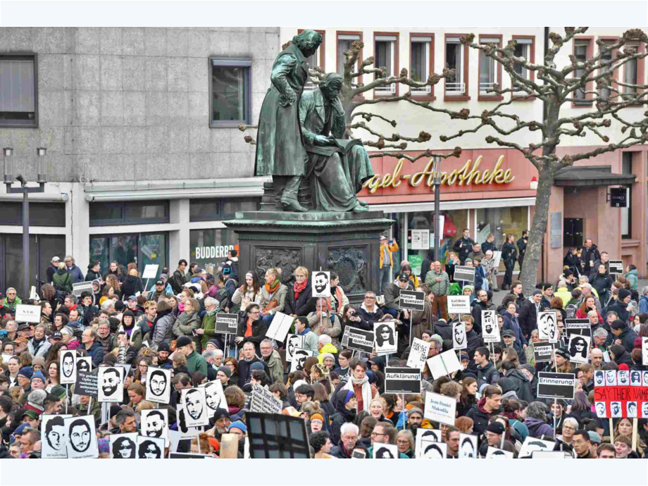 Kundgebung auf dem Marktplatz