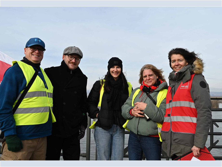 Streiktag im Öffentlichen Personennahverkehr am 3. Februar 2024 auf der Theodor Heuss Brücke zwischen Mainz und Wiesbaden Streiktag im Öffentlichen Personennahverkehr am 3. Februar 2024 auf der Theodor Heuss Brücke zwischen Mainz und Wiesbaden