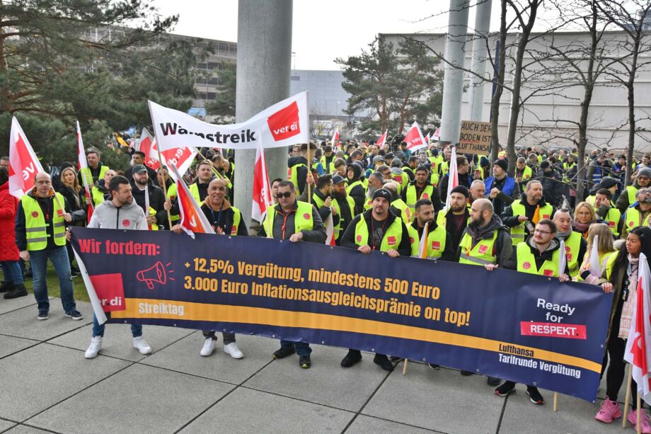 Warnstreik des Lufthansa Bodenpersonals am Flughafen Frankfurt am 20.02.2024 Warnstreik des Lufthansa Bodenpersonals am Flughafen Frankfurt am 20.02.2024