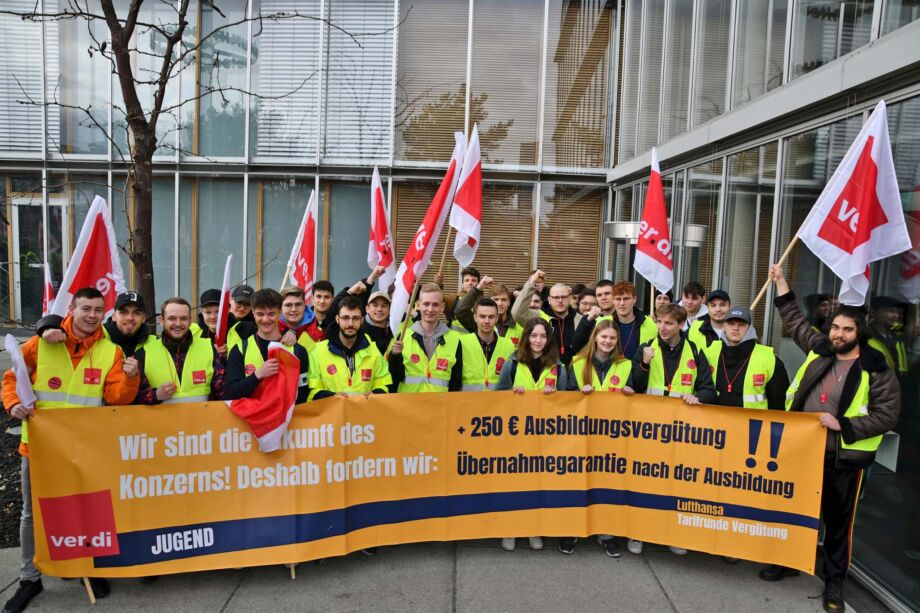 Warnstreik des Lufthansa Bodenpersonals am Flughafen Frankfurt am 20.02.2024 Warnstreik des Lufthansa Bodenpersonals am Flughafen Frankfurt am 20.02.2024