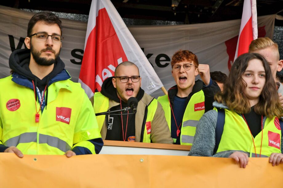 Warnstreik des Lufthansa Bodenpersonals am Flughafen Frankfurt am 20.02.2024 Warnstreik des Lufthansa Bodenpersonals am Flughafen Frankfurt am 20.02.2024