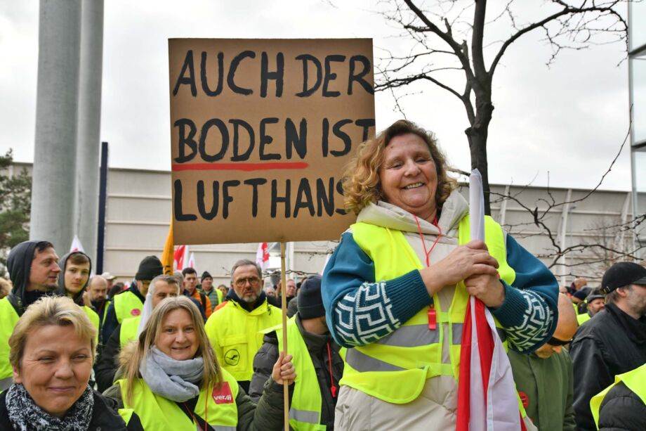 Warnstreik des Lufthansa Bodenpersonals am Flughafen Frankfurt am 20.02.2024 Warnstreik des Lufthansa Bodenpersonals am Flughafen Frankfurt am 20.02.2024