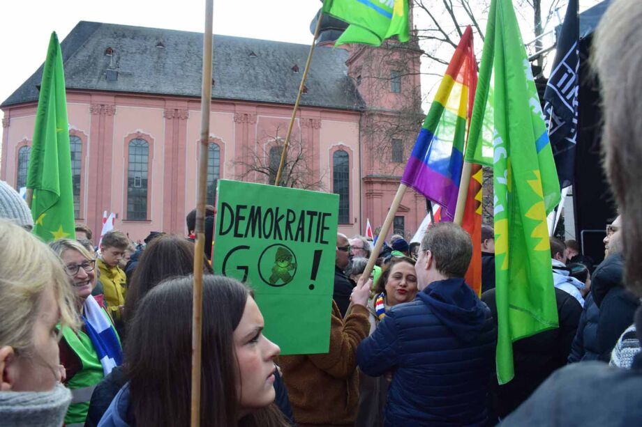 Mainz, 3. Februar 2024, Kundgebung gegen Rechtsextremismus und für die Stärkung der Demokratie Mainz, 3. Februar 2024, Kundgebung gegen Rechtsextremismus und für die Stärkung der Demokratie