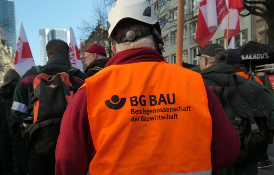 Demozug durch die Stadt Demozug durch die Stadt