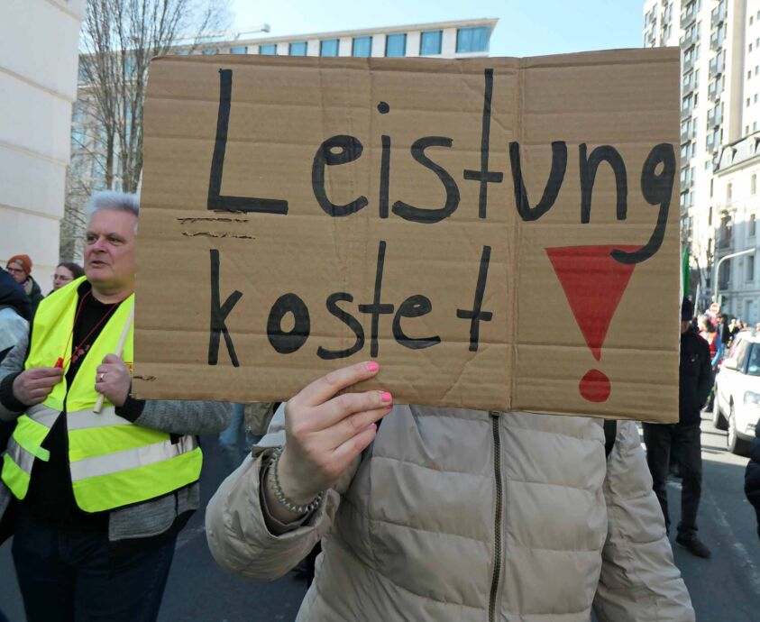 Demozug durch die Stadt Demozug durch die Stadt