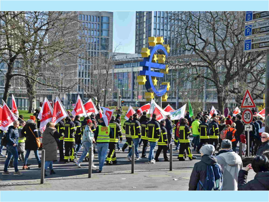Demozug durch die Stadt