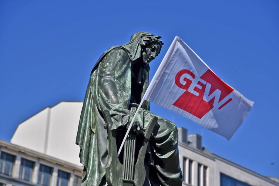 Abschlusskundgebung am Rossmarkt Abschlusskundgebung am Rossmarkt