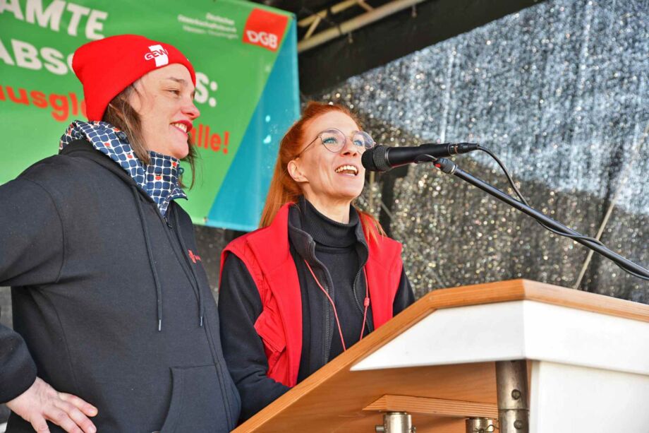 Abschlusskundgebung am Rossmarkt Abschlusskundgebung am Rossmarkt