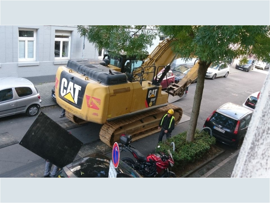 Bagger vor der Haustür