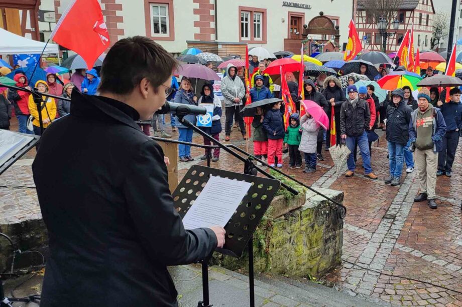 tradtioneller Start der Ostermärsche am 29. März 2024 in Bruchköbel tradtioneller Start der Ostermärsche am 29. März 2024 in Bruchköbel