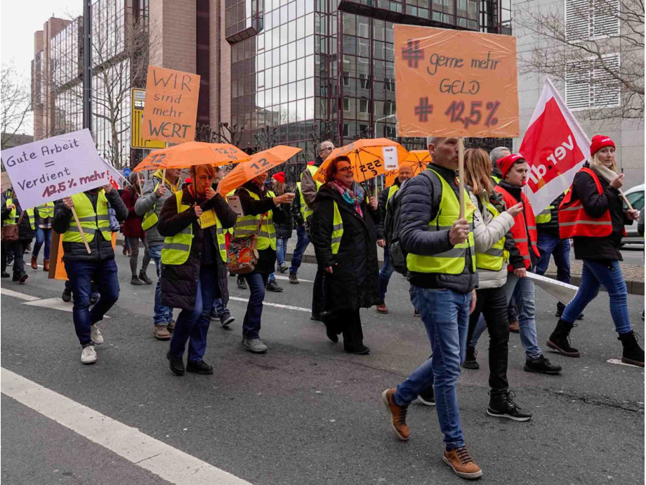 Warnstreik der hessischen Landesbeschäftigten am 12. März in Frankfurt