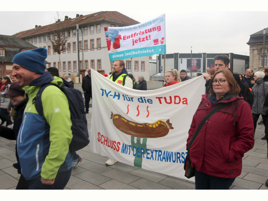 Warnstreik der Beschäftigten der TU Darmstadt und anderer Landesbehörden in Darmstadt