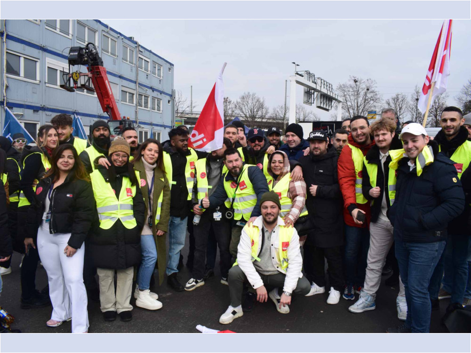 Warnstreik Luftsicherheitspersonal und Lufthansa Bodenpersonal am Flughafen Frankfurt Warnstreik Luftsicherheitspersonal und Lufthansa Bodenpersonal am Flughafen Frankfurt