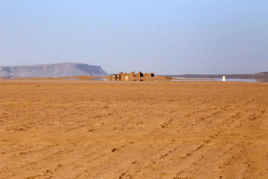 Wüste Sahara mit Fatamorgana