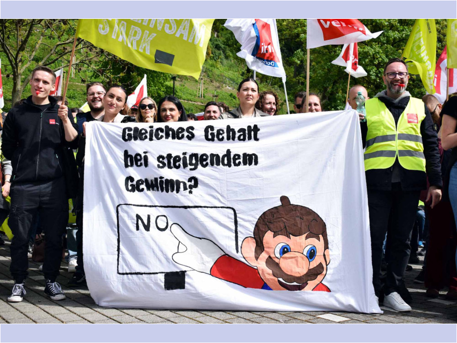 3000 Telekombeschäftigte machen in Siegburg Druck vor der zweiten Verhandlungsrunde der Tarifverhandlungen 3000 Telekombeschäftigte machen in Siegburg Druck vor der zweiten Verhandlungsrunde der Tarifverhandlungen