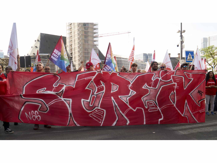 Demonstration und Kundgebung zum 1. Mai 2024 in Frankfurt am Main