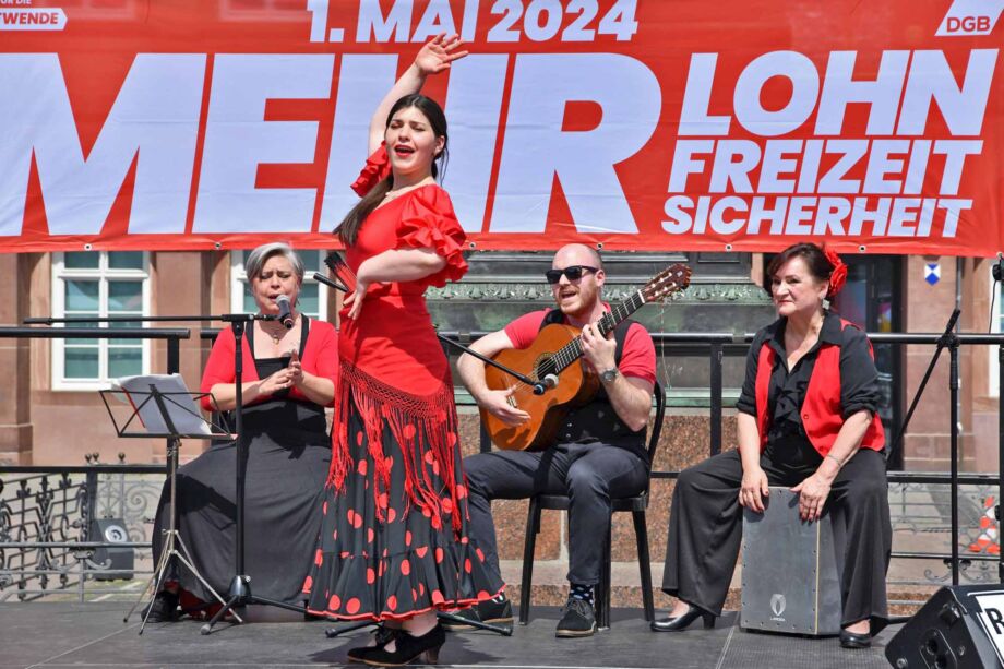 Mai-Kundgebung und Maifest in Hanau Mai-Kundgebung und Maifest in Hanau