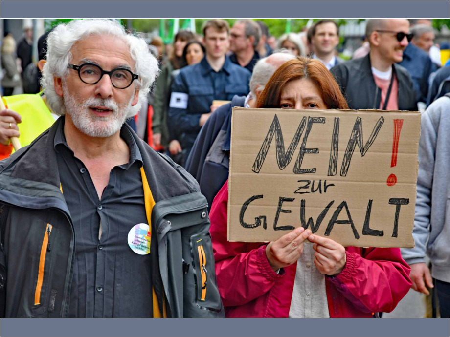 Keine Gewalt gegen Rettungskräfte - Demonstration am 4. Mai 2024 in Frankfurt