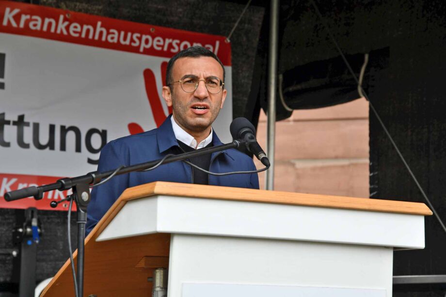 Keine Gewalt gegen Rettungskräfte - Demonstration am 4. Mai 2024 in Frankfurt Keine Gewalt gegen Rettungskräfte - Demonstration am 4. Mai 2024 in Frankfurt