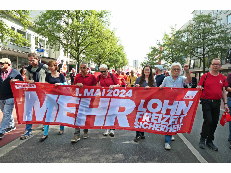 Demonstration und Kundgebung zum 1. Mai 2024 in Frankfurt am Main