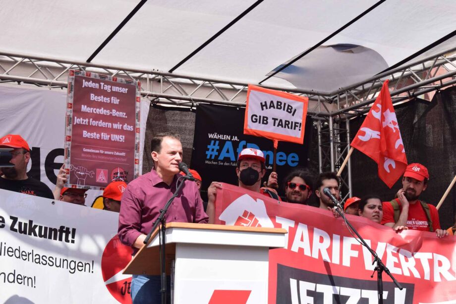 Demonstration und Kundgebung zum 1. Mai 2024 in Frankfurt am Main Demonstration und Kundgebung zum 1. Mai 2024 in Frankfurt am Main