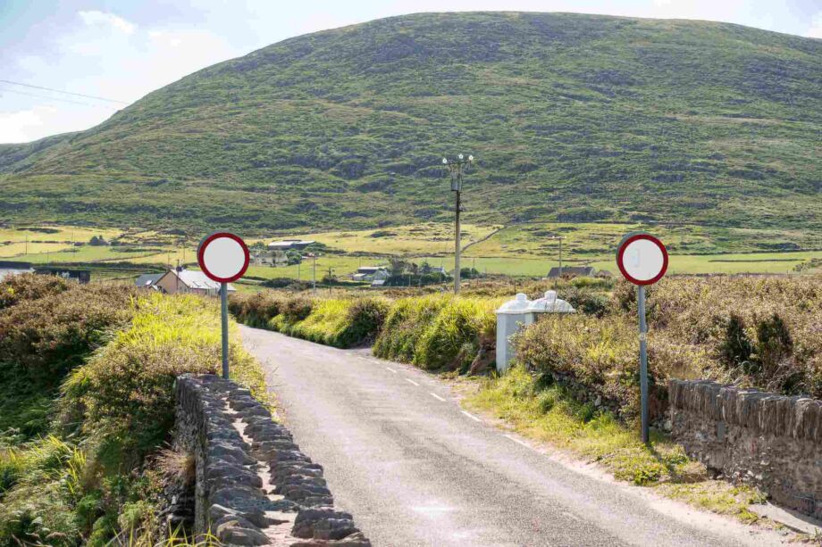 Einfahrt verboten oder was Einfahrt verboten oder was