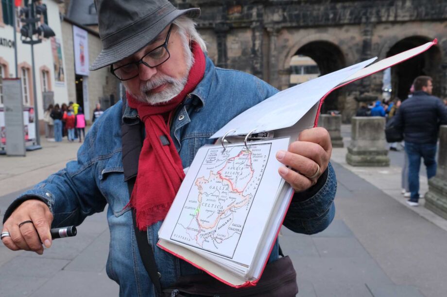 Rolf Mayer erklärt die Bedeutung von Trier in der römischen Provinz Gallia Rolf Mayer erklärt die Bedeutung von Trier in der römischen Provinz Gallia