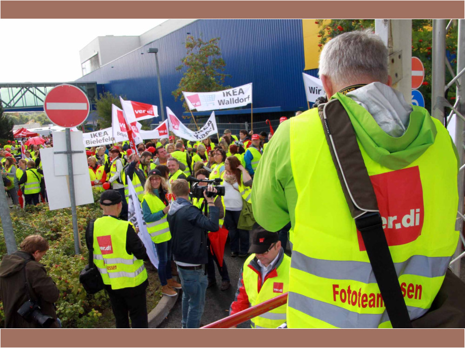 Voll in Aktion am bundesweiten Streiktag von IKEA in Wallau Voll in Aktion am bundesweiten Streiktag von IKEA in Wallau