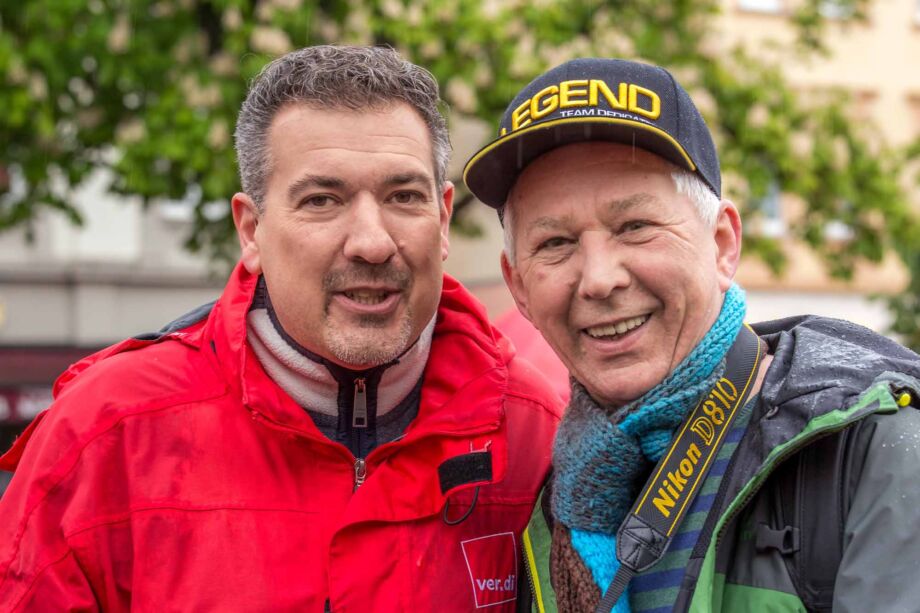 Gemeinsam 1. Mai 2017 in Offenbach am Main mit Alex Klein, Geschäftsführer von ver.di Gemeinsam 1. Mai 2017 in Offenbach am Main mit Alex Klein, Geschäftsführer von ver.di Frankfurt am Main und Region