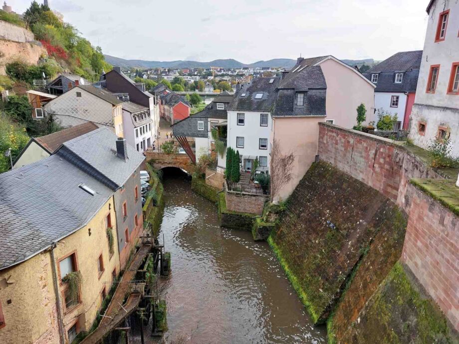 Blick vom Amüseim Richtung Saar Blick vom Amüseim Richtung Saar
