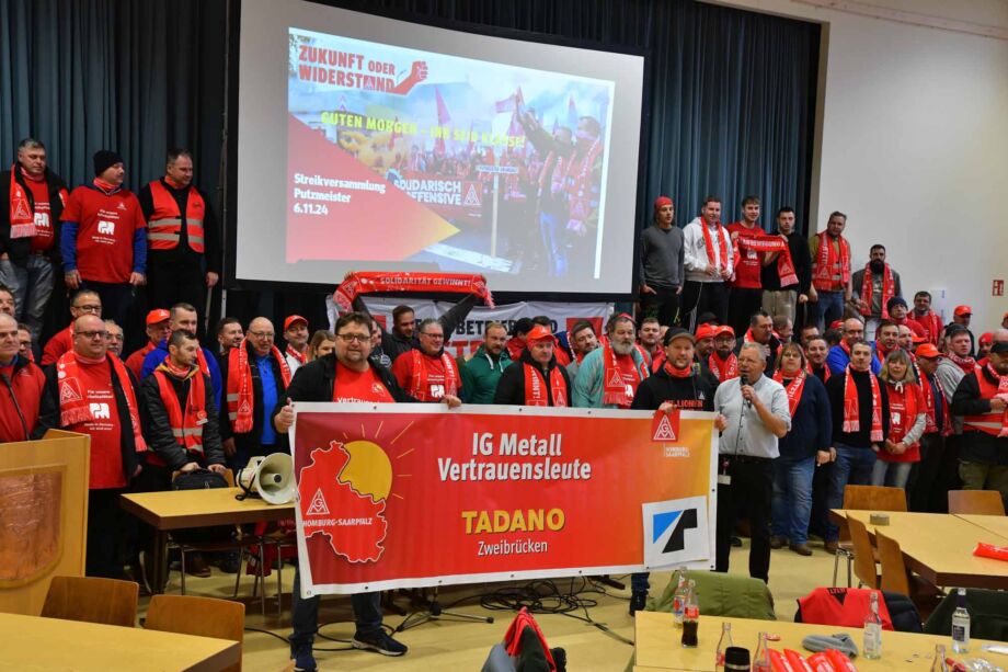 Solidarität von Beschäftigten der TADANO-Gruppe, die auch von Betriebsschließung betroffen sind Solidarität von Beschäftigten der TADANO-Gruppe, die auch von Betriebsschließung betroffen sind