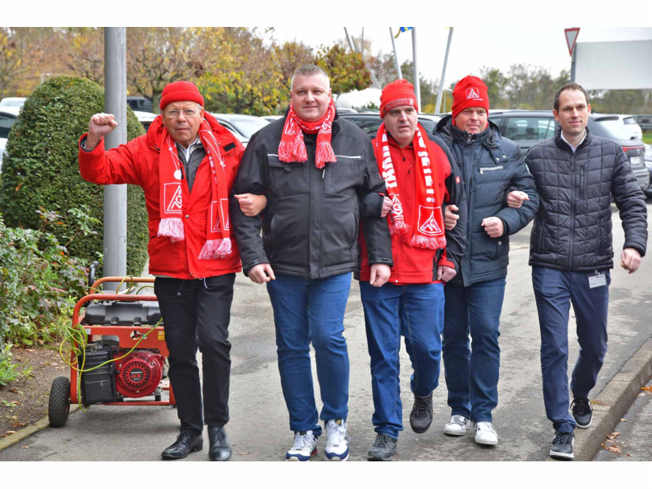 Geschlossen kämpfen, gemeinsam siegen