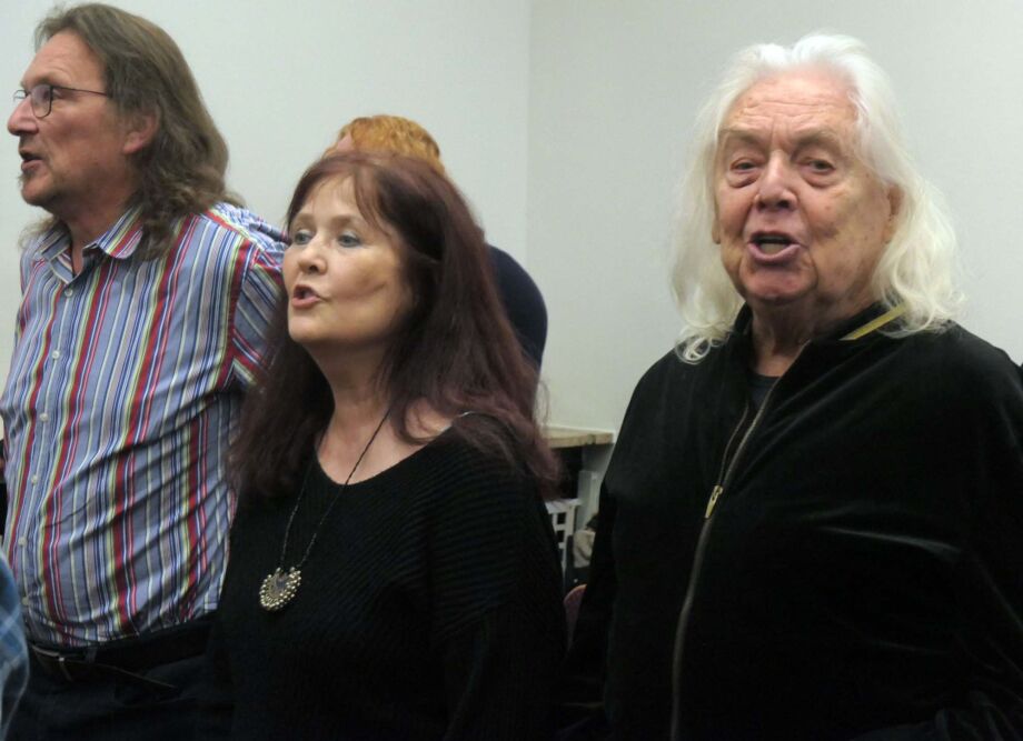 Wacht auf, Verdammte dieser Erde! Wacht auf, Verdammte dieser Erde!