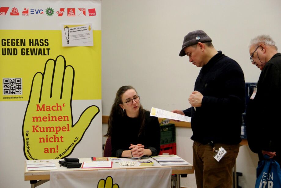 Gelbe Hand ist Teil des gewerkschaftlichen Engagements gegen Rassismus und Rechtsextremismus. Satzung Gelbe Hand ist Teil des gewerkschaftlichen Engagements gegen Rassismus und Rechtsextremismus