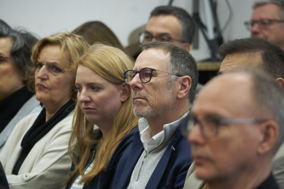 Aufmerksame Zuhörer Aufmerksame Zuhörer