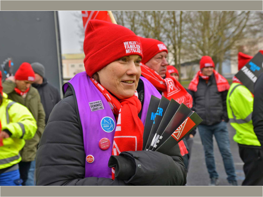 Aktive Mittagspause gegen die geplante Standortschliessung bei Mehler Texnologies in Fulda Aktive Mittagspause gegen die geplante Standortschliessung bei Mehler Texnologies in Fulda