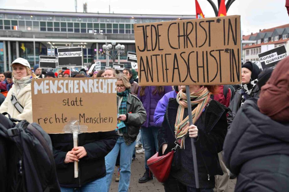 Gegen Rassismus und Diskriminierung! Gegen Rassismus und Diskriminierung!