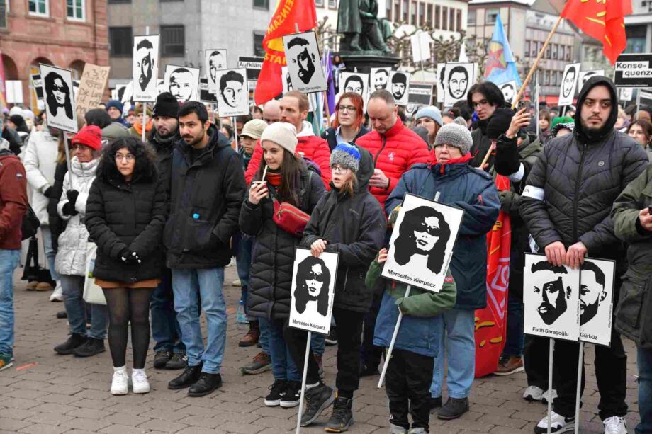 Für Demokratie und gegen den Hass! Für Demokratie und gegen den Hass!