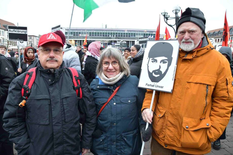 Solidarität mit allen Menschen in Deutschland Solidarität mit allen Menschen in Deutschland