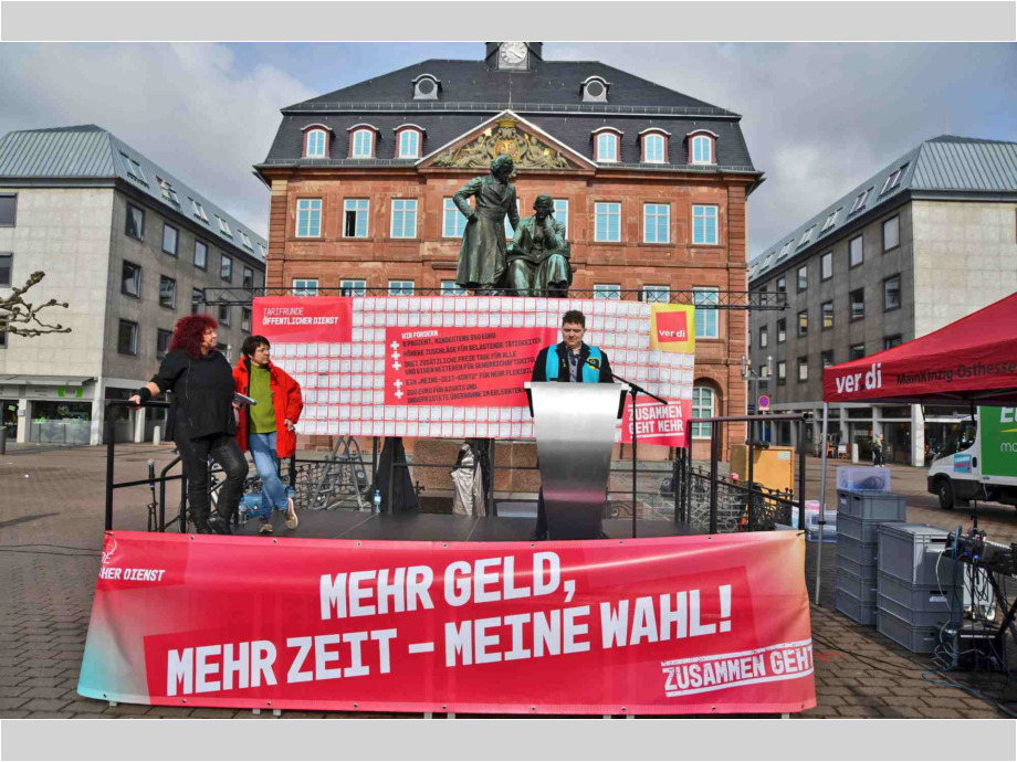 Kundgebung auf dem Hanauer Marktplatz