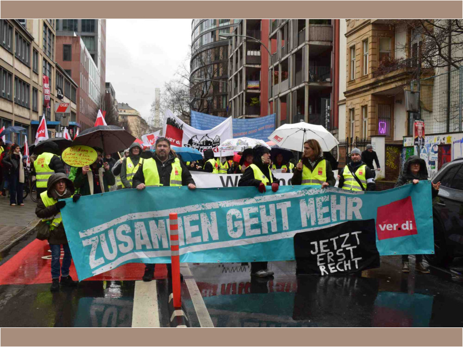 Demozug durch die Stadt