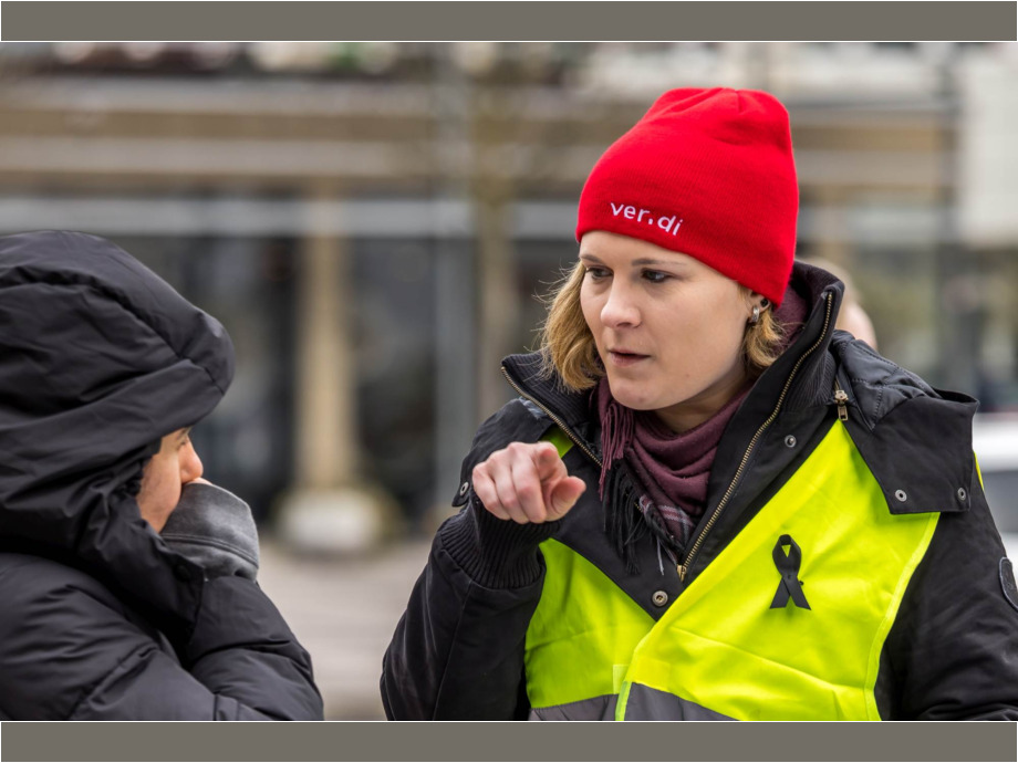 Karin Reusch, Offenbach: "Die Menschen müssen von ihrem Lohn leben können!" Karin Reusch, Offenbach: "Die Menschen müssen von ihrem Lohn leben können!"