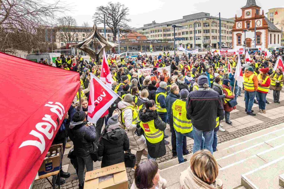 vor dem Offenbacher Rathaus vor dem Offenbacher Rathaus