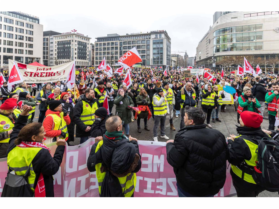 Tarifverhandlungen für den Öffentlichen Dienst, Warnstreik am 12.02.2025 in Frankfurt am Main