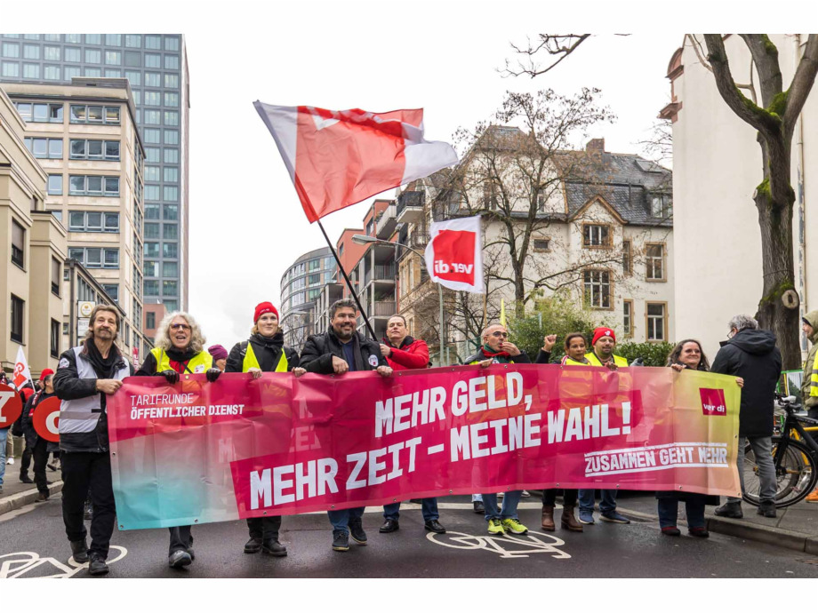 Tarifverhandlungen für den Öffentlichen Dienst, Warnstreik am 12.02.2025 in Frankfurt am Main