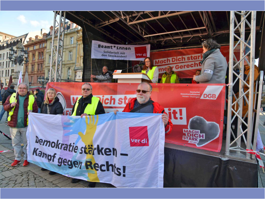2500 Beamte und Beamtinnen demonstrieren in Frankfurt